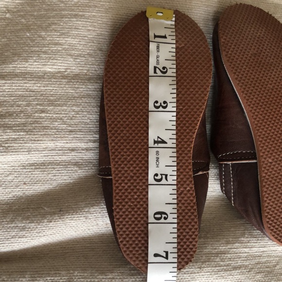 Moccasins - Handmade  Leather Children’s Moccasins - Picture 3 of 4